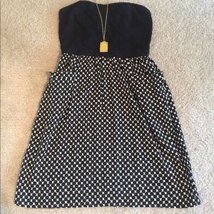 Super cute Strapless black & white dress!